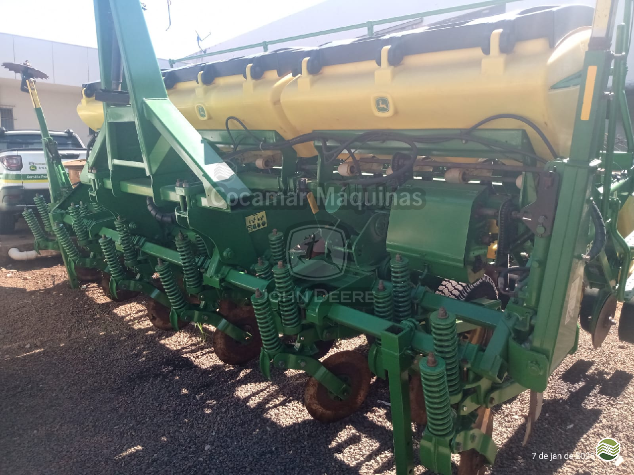 PLANTADEIRA JOHN DEERE PLANTADEIRAS 1111 Cocamar Máquinas - John Deere - Matriz MARINGA PARANÁ PR